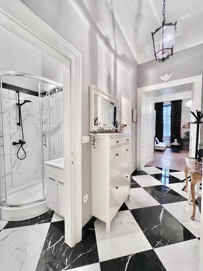 Central Dainty - Boutique Apartment In Zagreb City Centre Luaran gambar