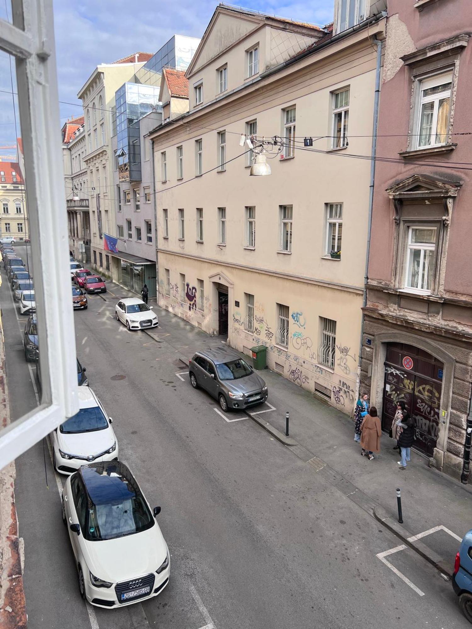 Central Dainty - Boutique Apartment In Zagreb City Centre Luaran gambar