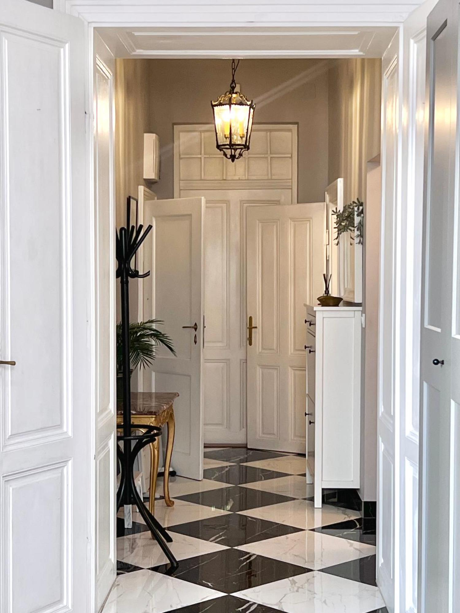 Central Dainty - Boutique Apartment In Zagreb City Centre Luaran gambar